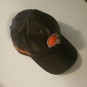 Cleveland browns leather hat EUC